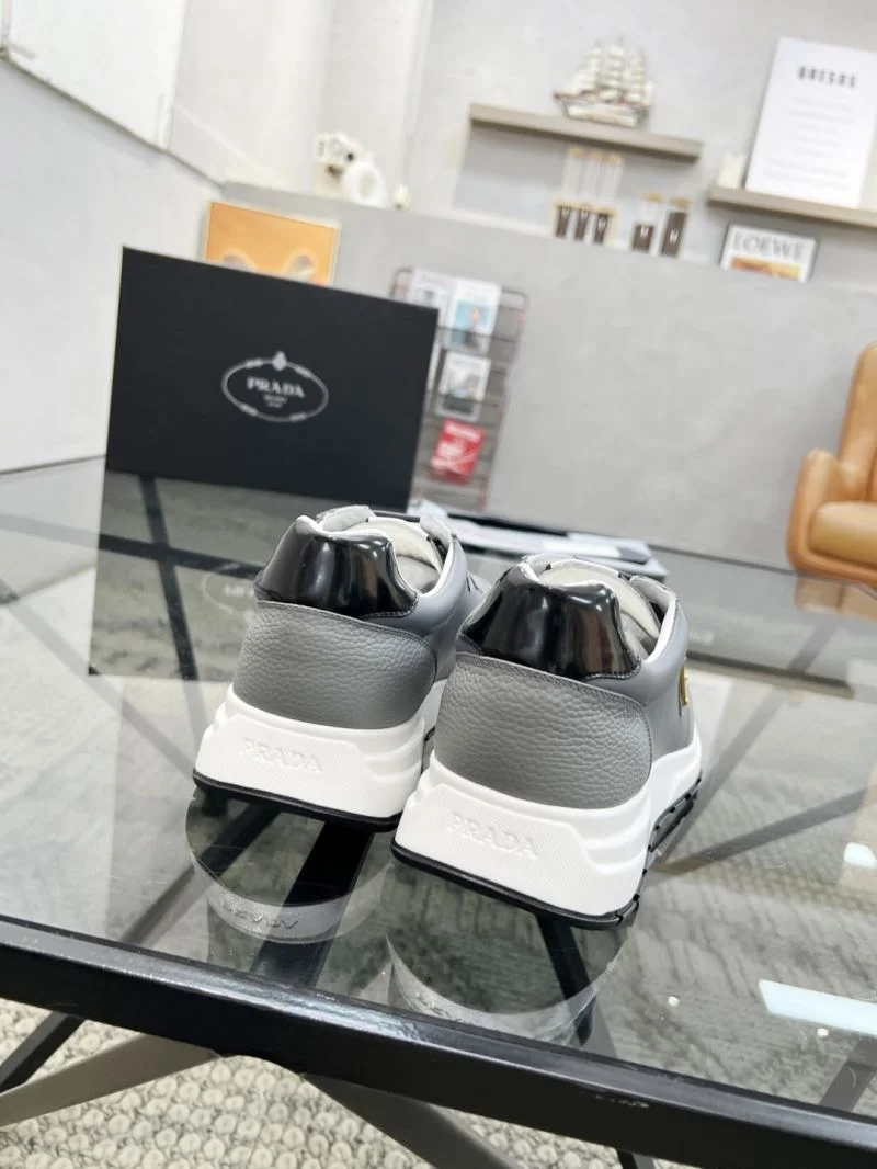 Prada Low Shoes Breathable 33829