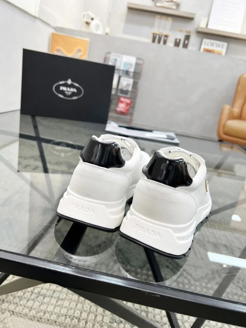 Functional Prada Low Shoes 33830