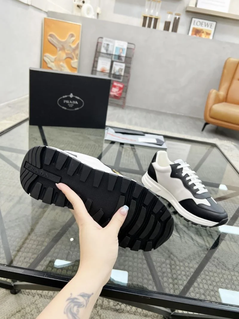 Prada Low Shoes Refined 33828