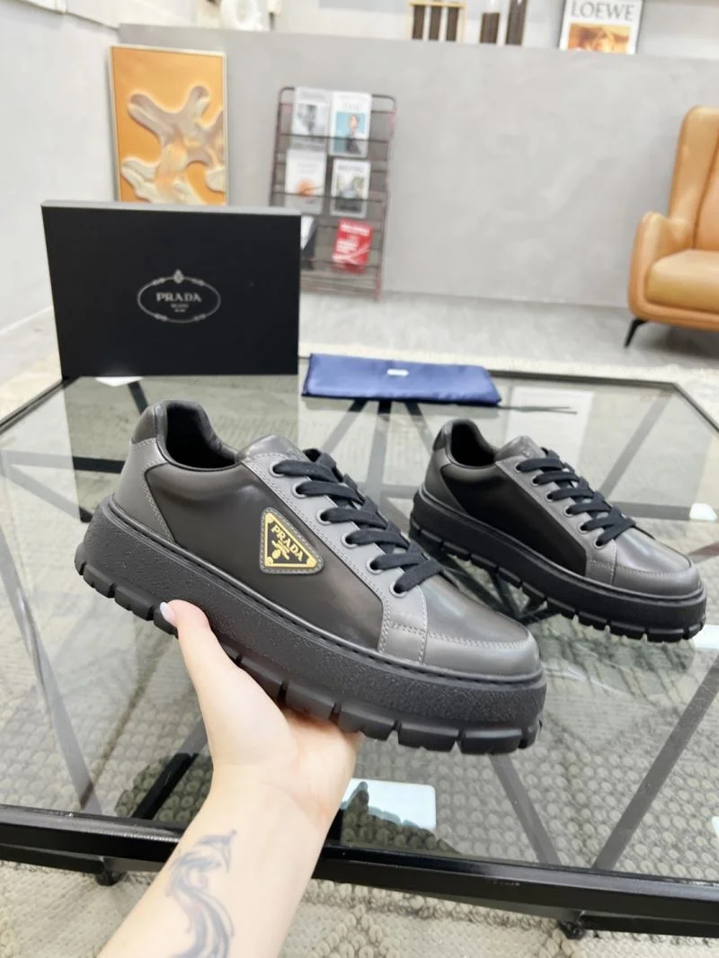 Lightweight Prada Low Shoes 33826