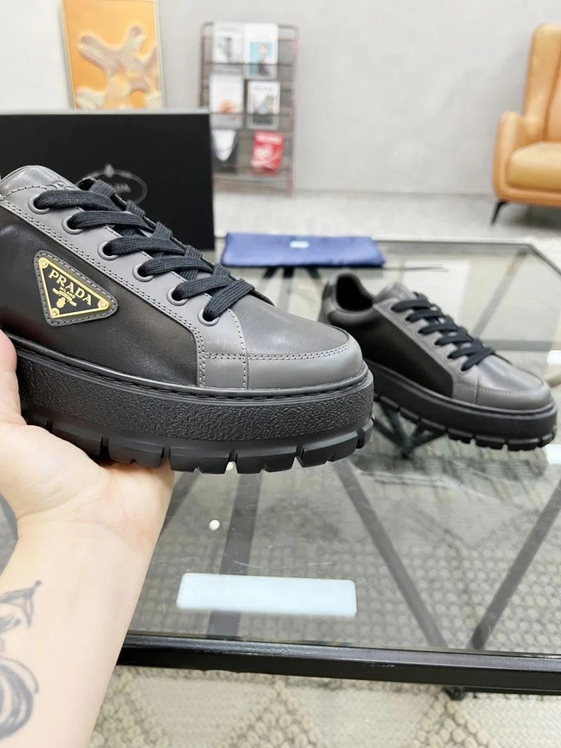 Lightweight Prada Low Shoes 33826