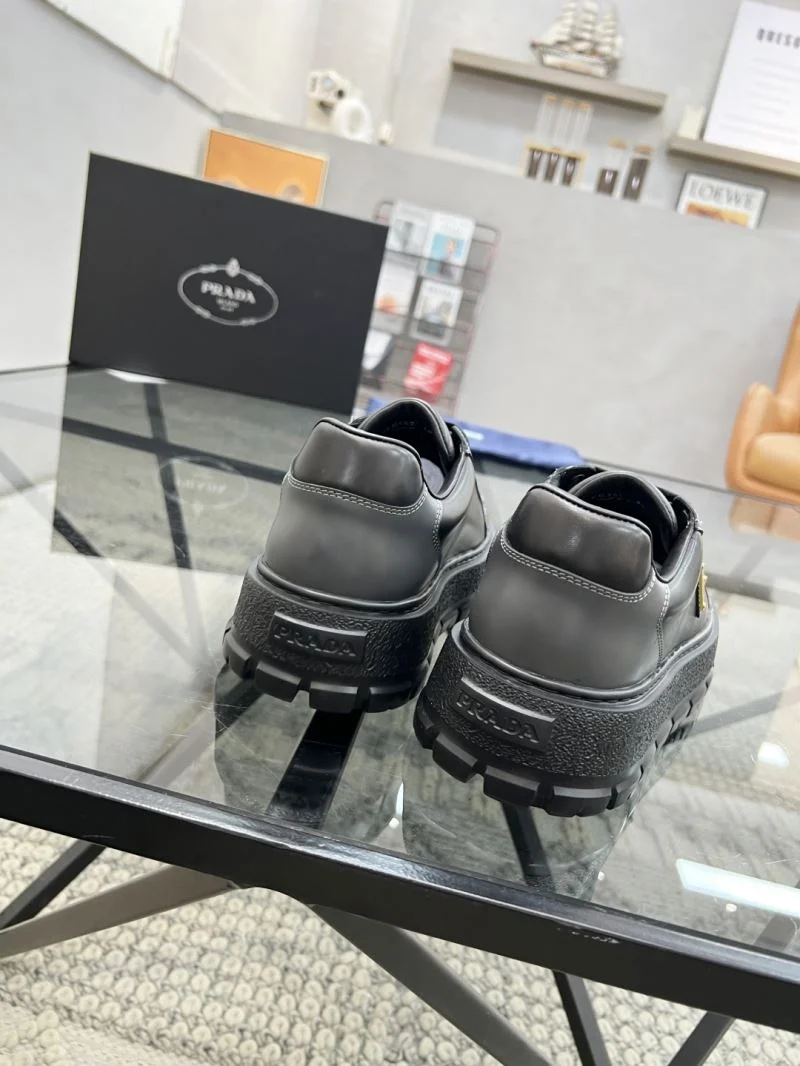 Lightweight Prada Low Shoes 33826