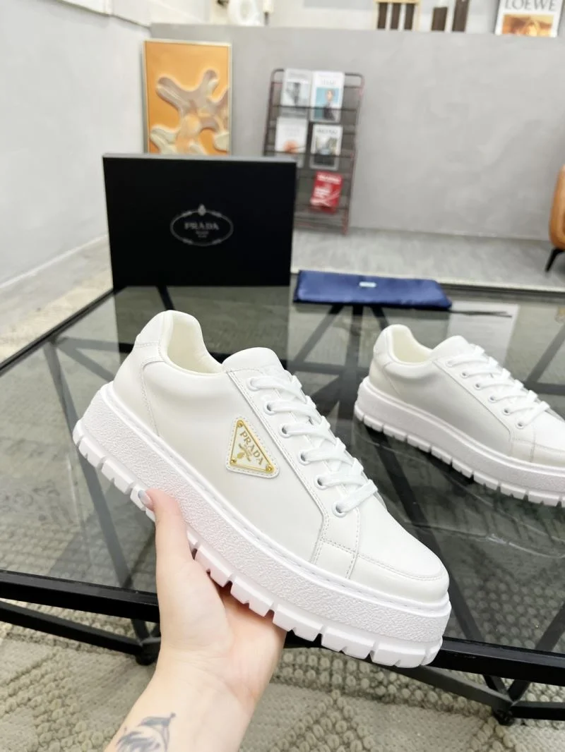 Prada Low Shoes Thermal 33823