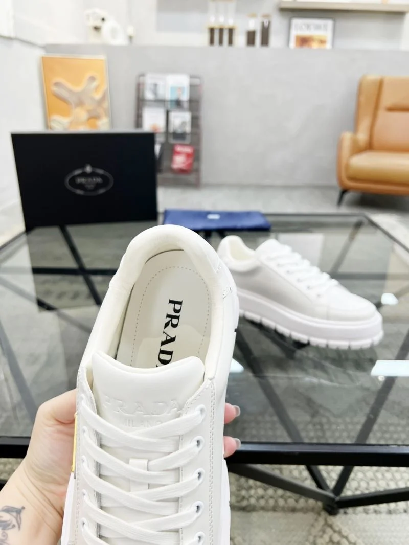 Prada Low Shoes Thermal 33823