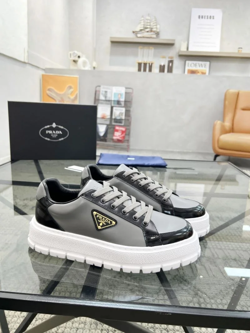 Prada Low Shoes Trendy 33810
