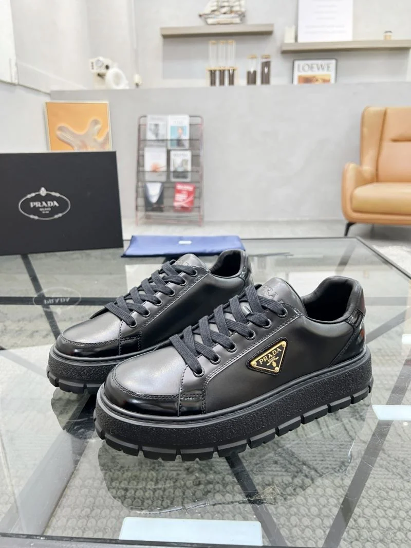 Prada Low Shoes NewStyle 33806