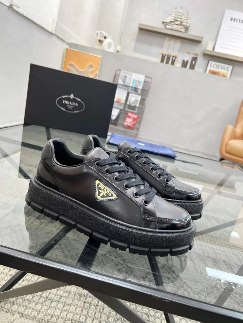 Prada Low Shoes NewStyle 33806