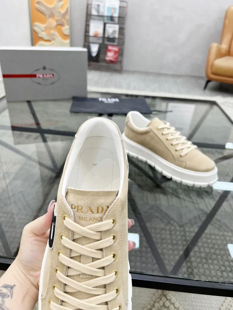 Prada Low Shoes EasyCare 33798