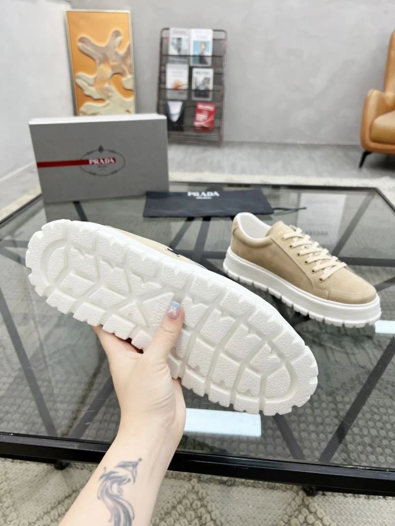 Prada Low Shoes EasyCare 33798