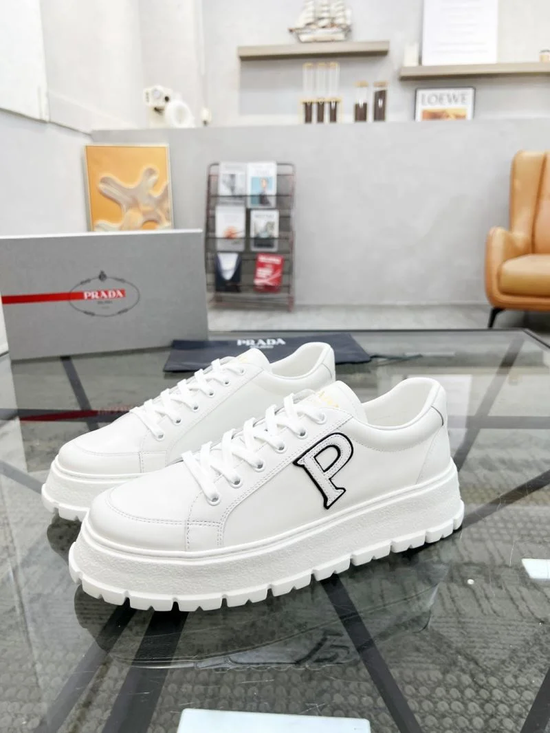FashionForward Prada Low Shoes 33795