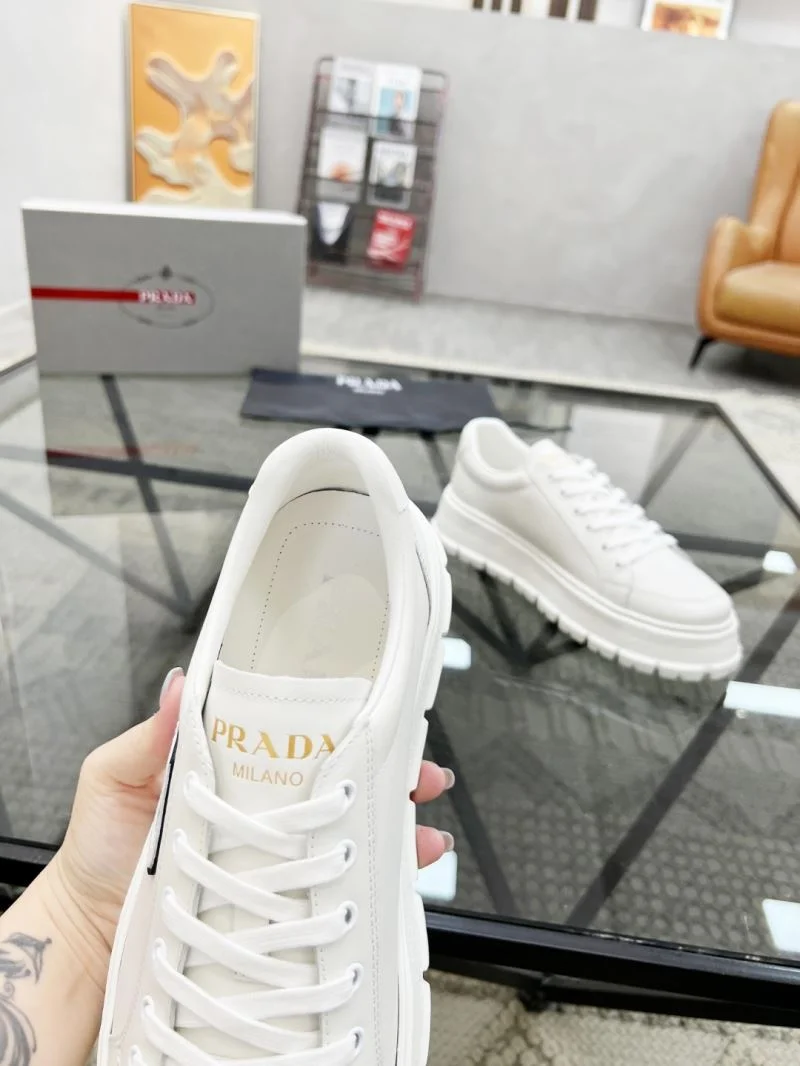 FashionForward Prada Low Shoes 33795
