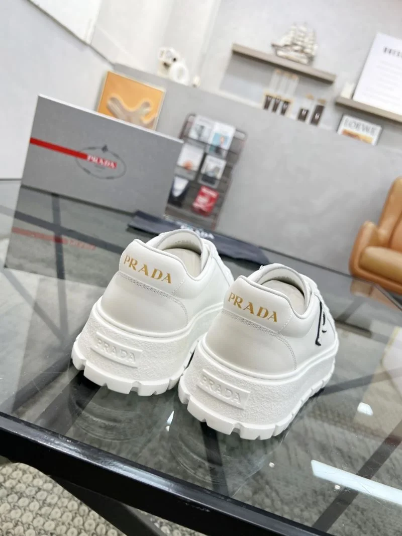 FashionForward Prada Low Shoes 33795