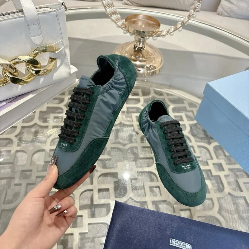 Sporty Prada Low Shoes 33816