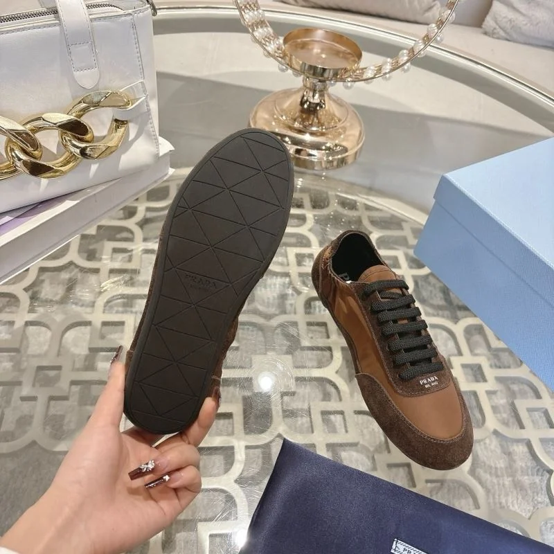 SoftTouch Prada Low Shoes 33807