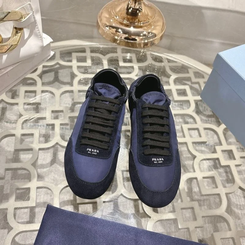 Prada Low Shoes Stretchable 33819