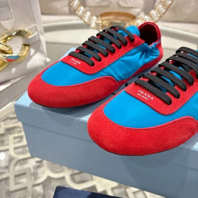 Stylish Prada Low Shoes 33822