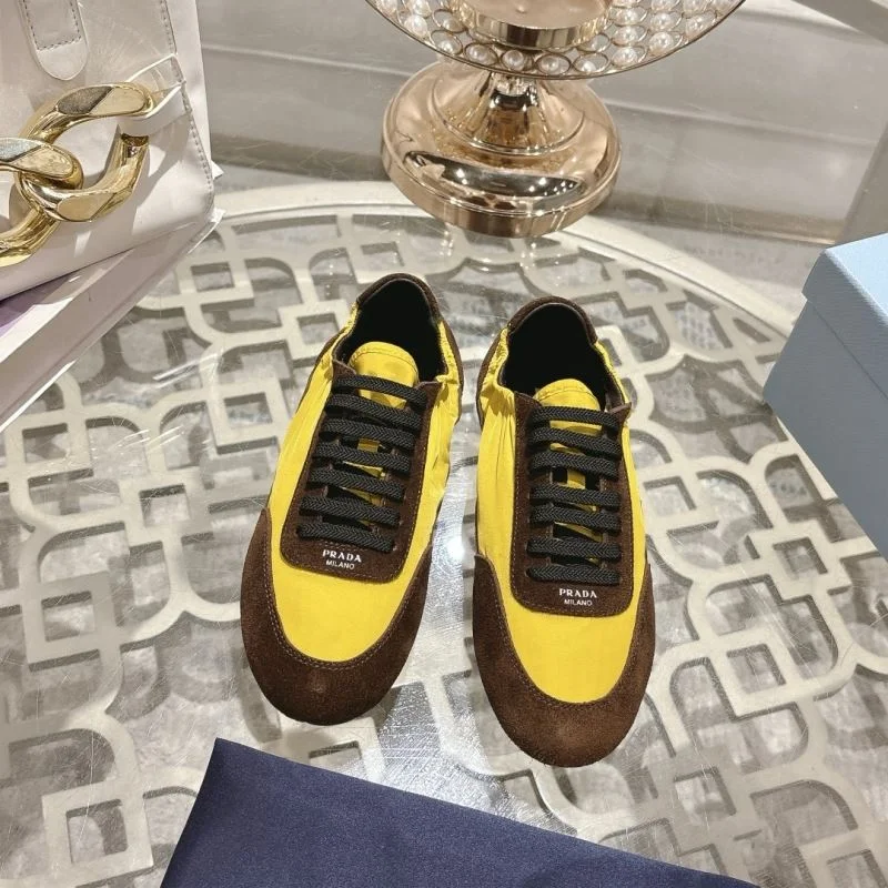Chic Prada Low Shoes 33821