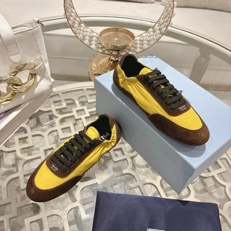 Chic Prada Low Shoes 33821