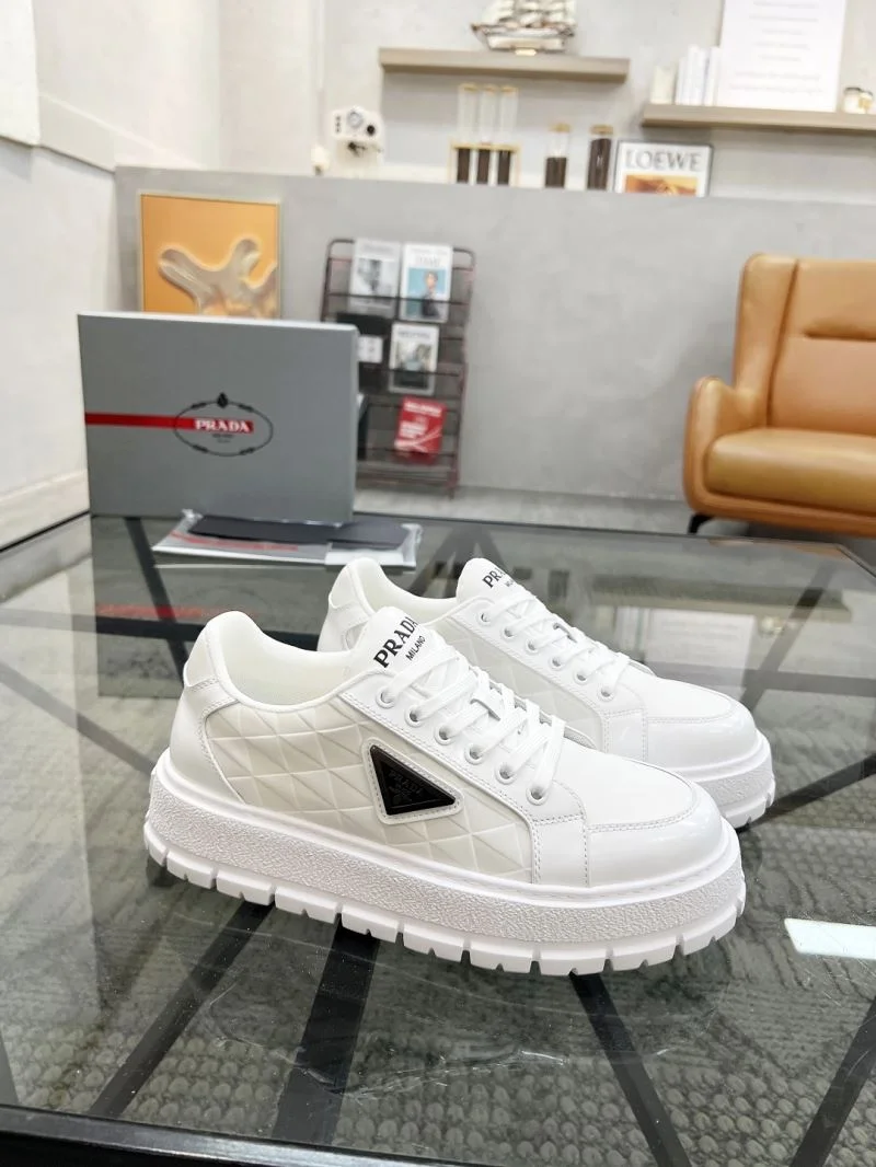 FlexibleFit Prada Low Shoes 33801