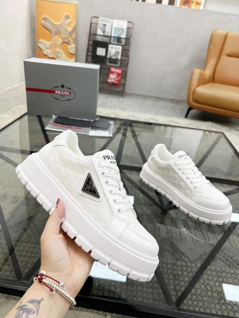 FlexibleFit Prada Low Shoes 33801