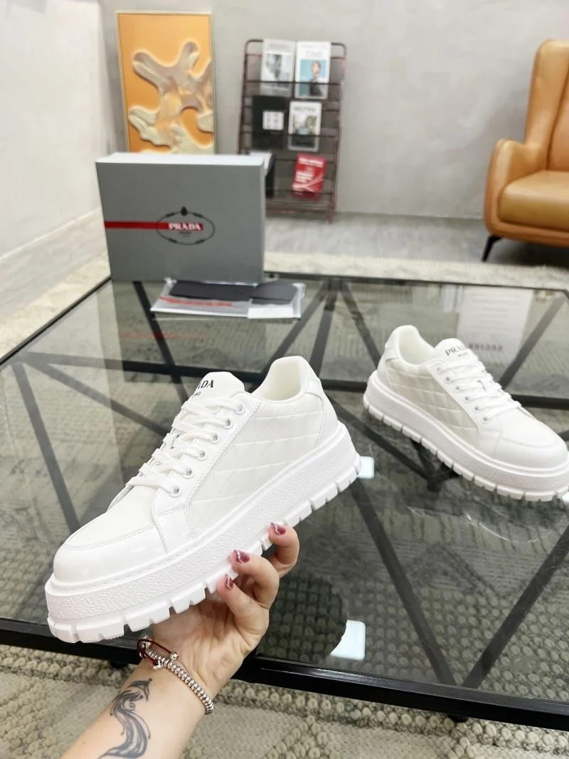 FlexibleFit Prada Low Shoes 33801