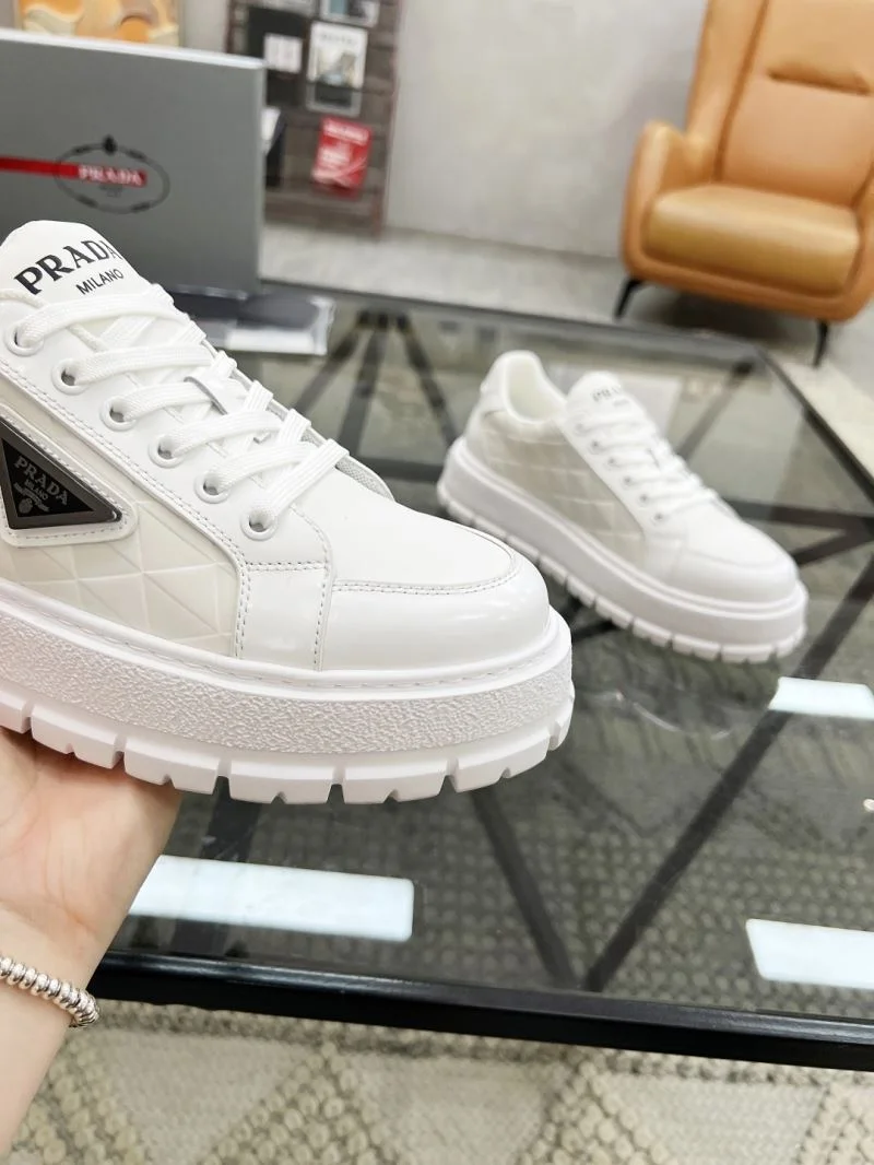 FlexibleFit Prada Low Shoes 33801