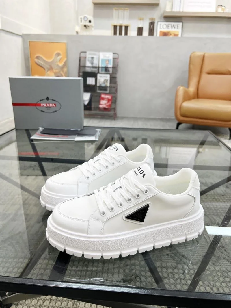Prada Low Shoes Popular 33796