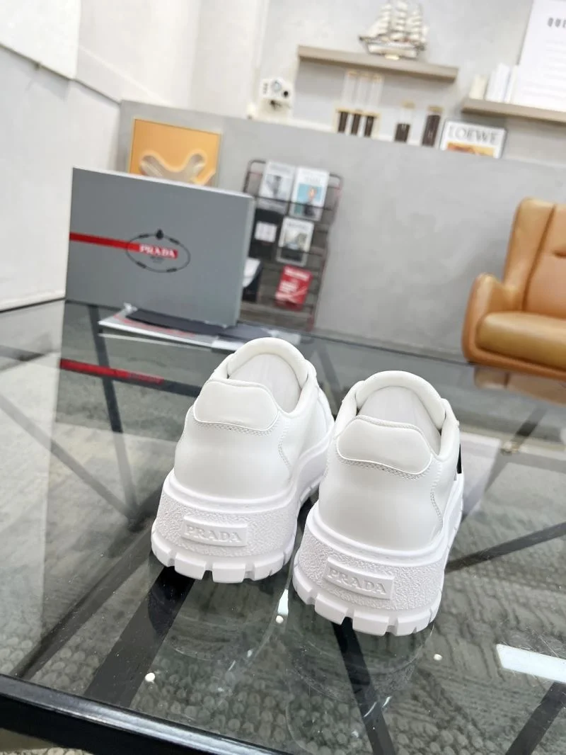 Prada Low Shoes Popular 33796