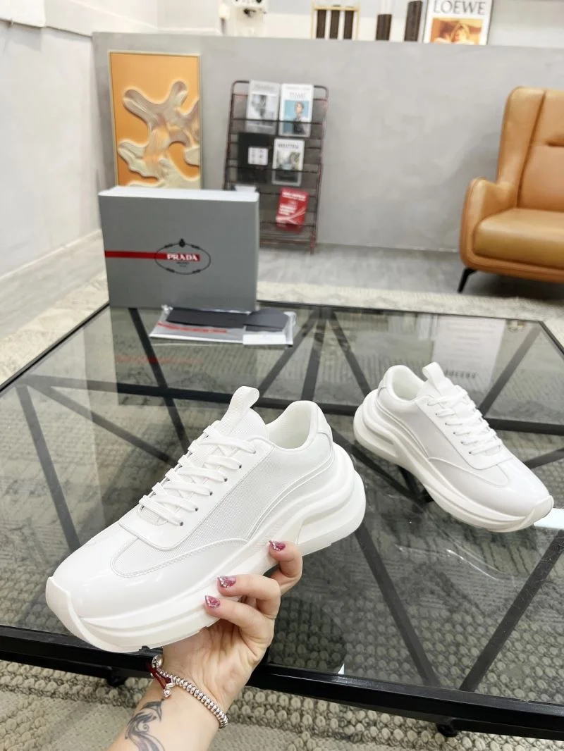 Prada Low Shoes Durable 33809