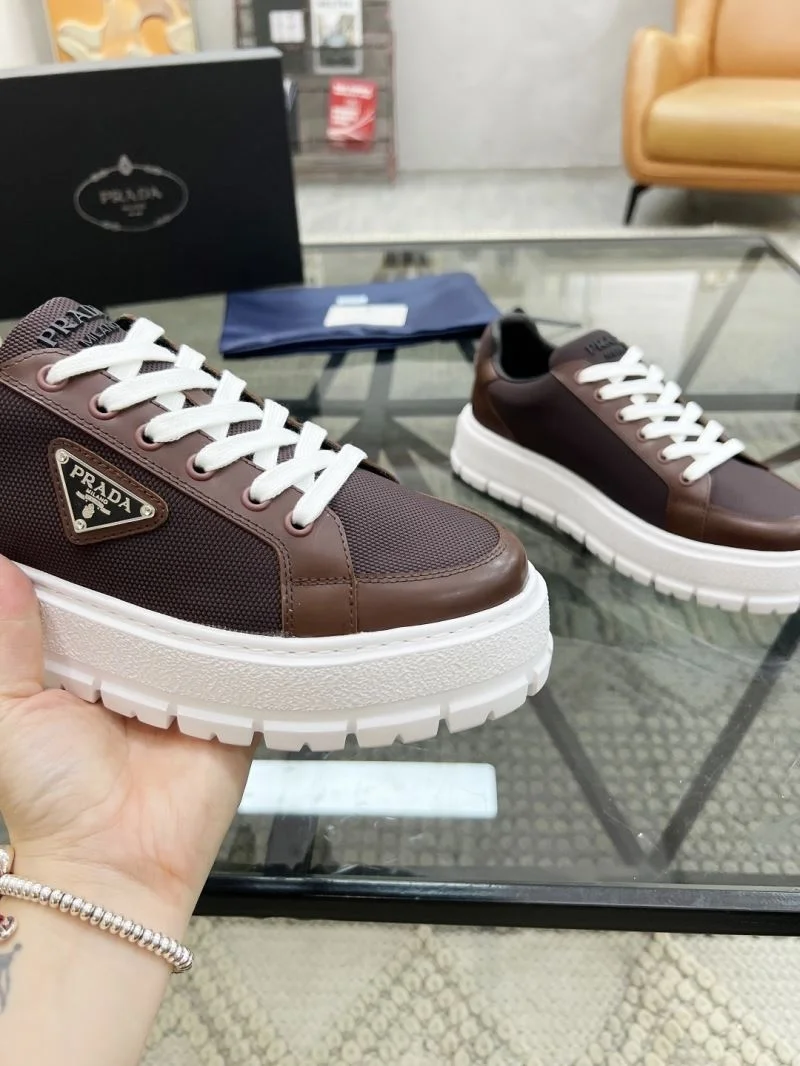 ZipUp Prada Low Shoes 33788