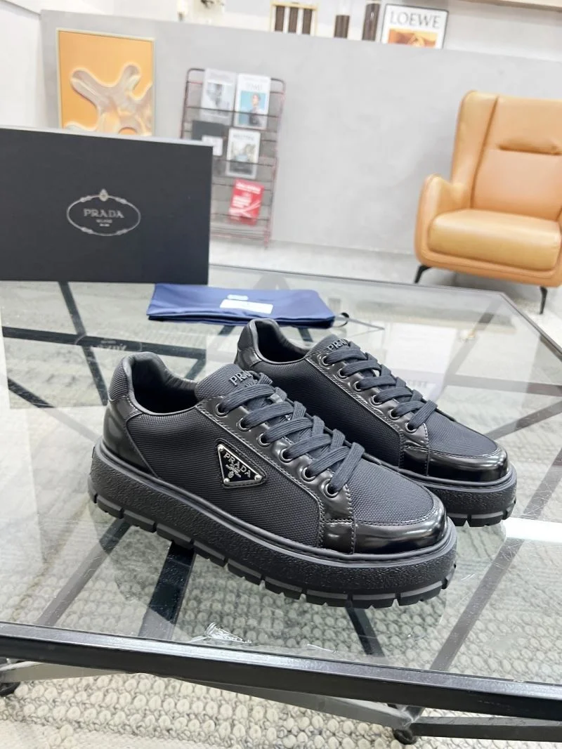 Sporty Prada Low Shoes 33790