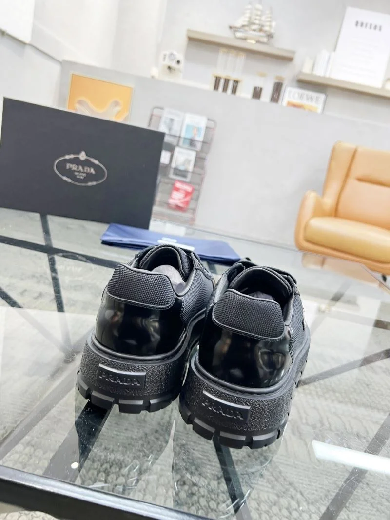 Sporty Prada Low Shoes 33790