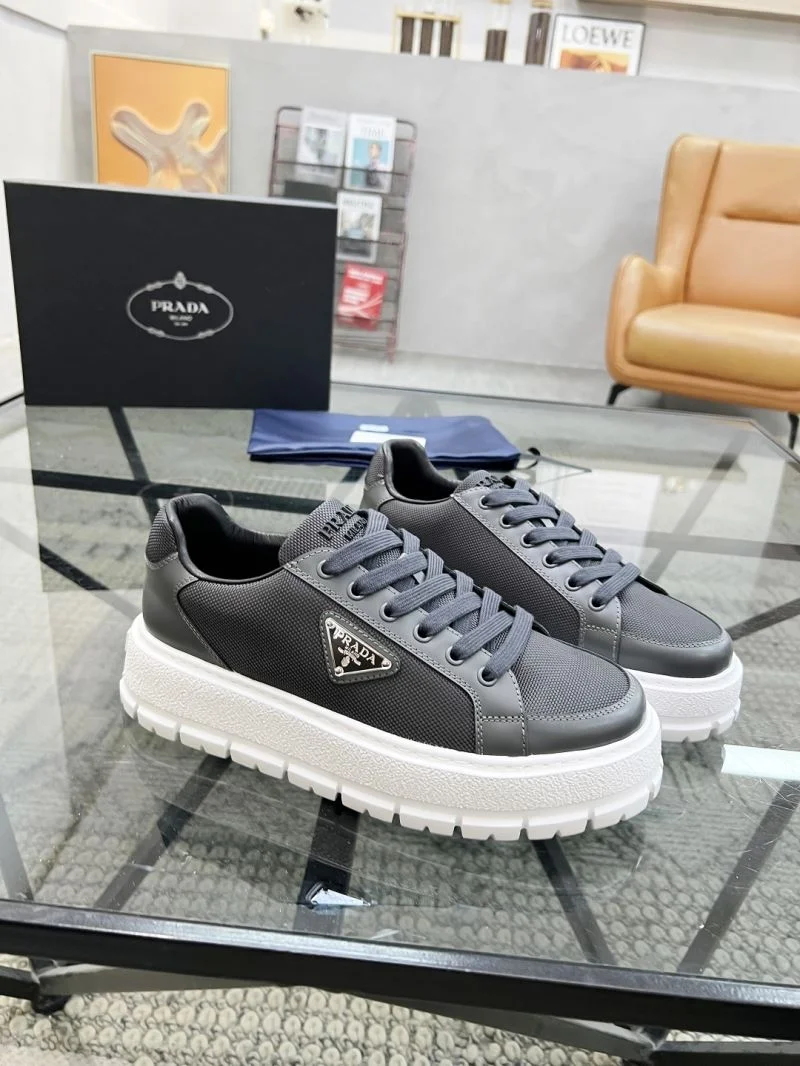 Stylish Prada Low Shoes 33787