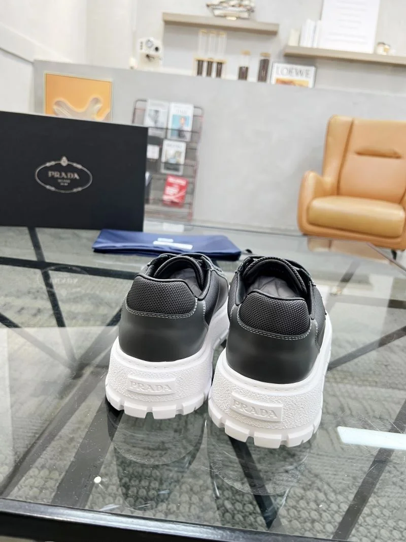 Stylish Prada Low Shoes 33787