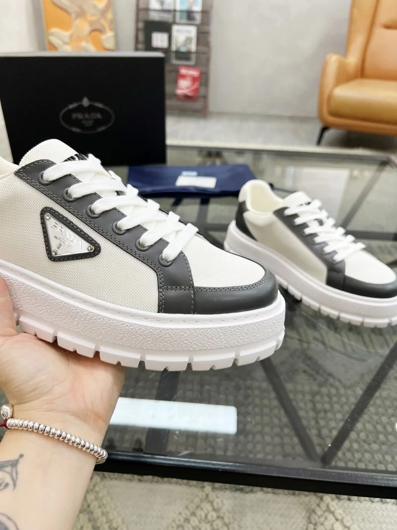 Packable Prada Low Shoes 33789