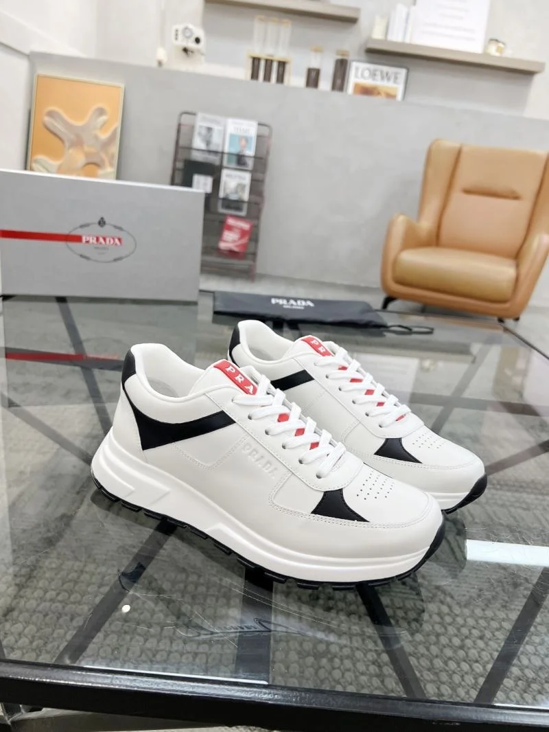 Prada Low Shoes Classic 33769
