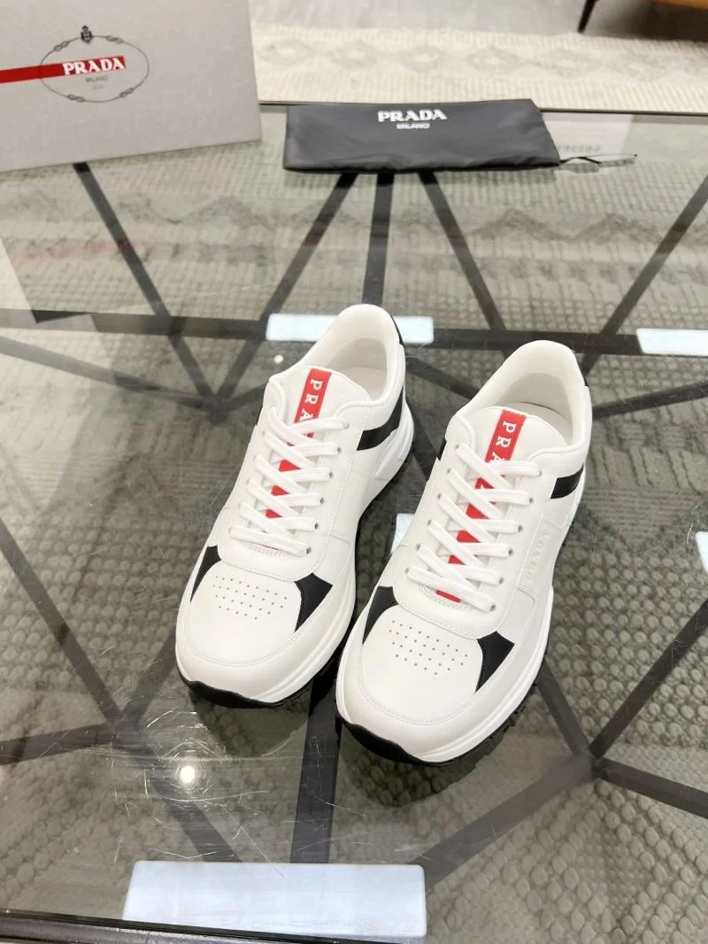 Prada Low Shoes Classic 33769