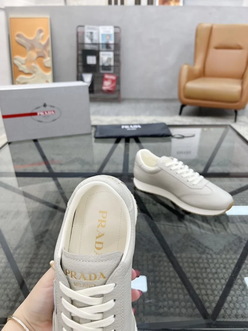 Lightweight Prada Low Shoes 33771