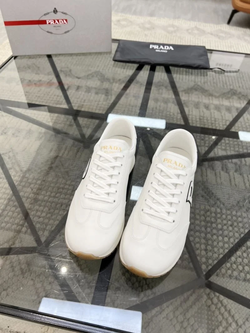 Prada Low Shoes WellDesigned 33773