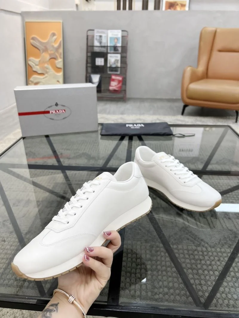 Prada Low Shoes WellDesigned 33773