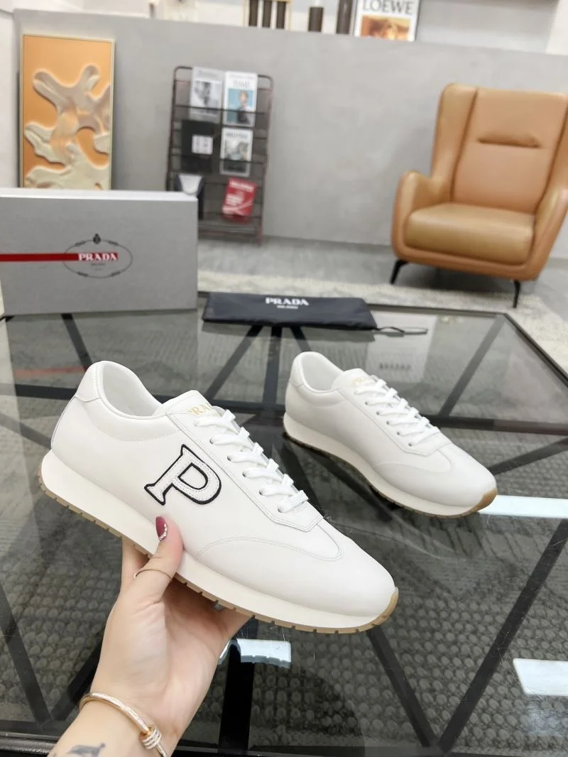 Prada Low Shoes WellDesigned 33773