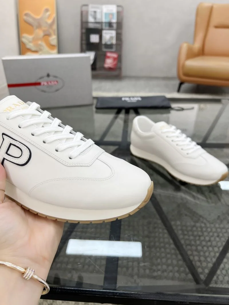 Prada Low Shoes WellDesigned 33773