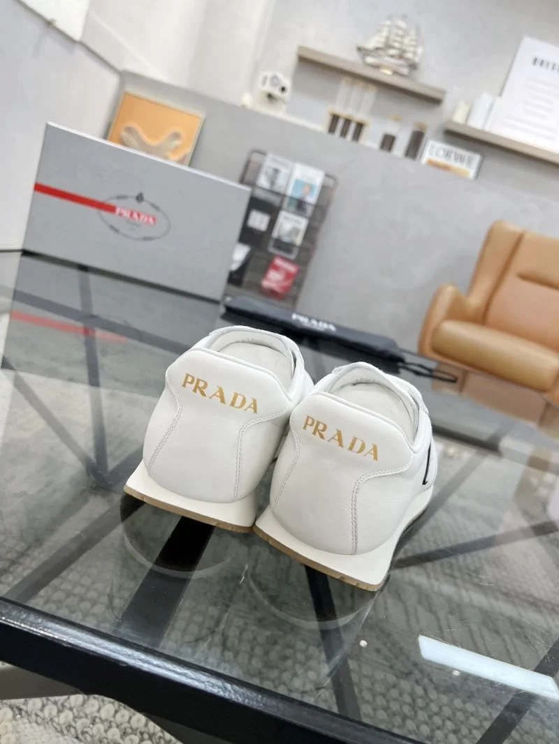 Prada Low Shoes WellDesigned 33773