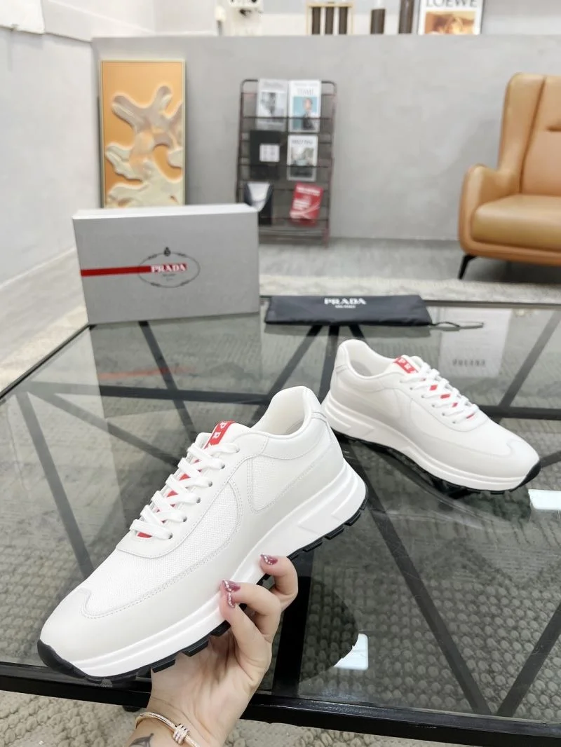 Refined Prada Low Shoes 33749