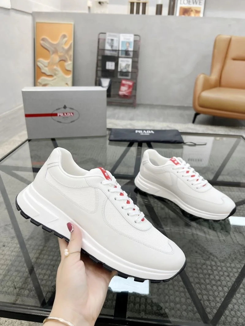 Refined Prada Low Shoes 33749