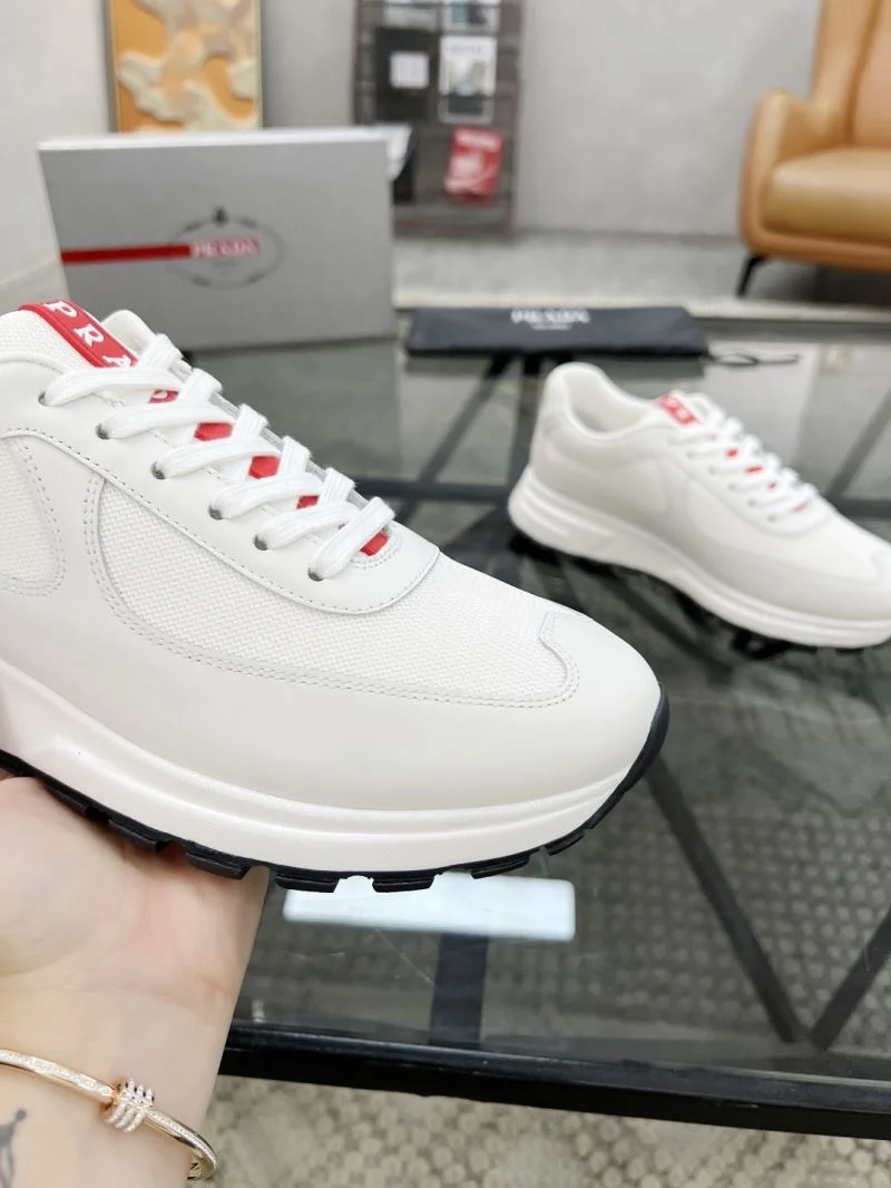 Refined Prada Low Shoes 33749