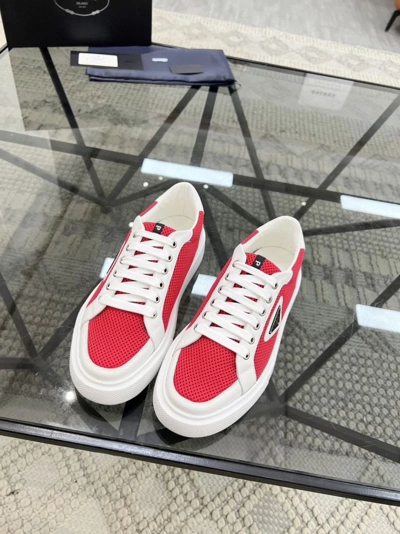 Prada Low Shoes ComfortFit 33761