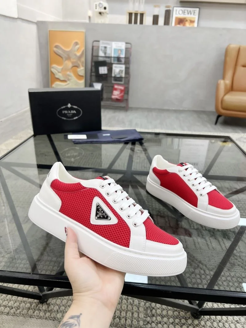 Prada Low Shoes ComfortFit 33761