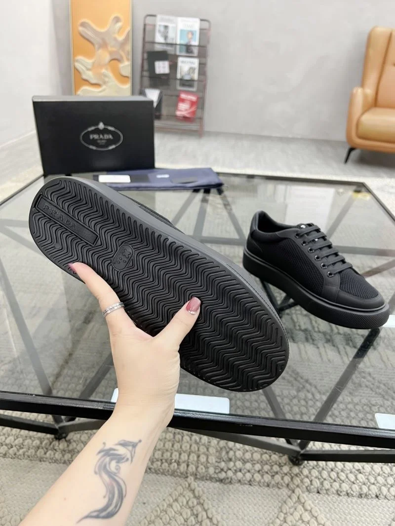 Prada Low Shoes Fashionable 33759