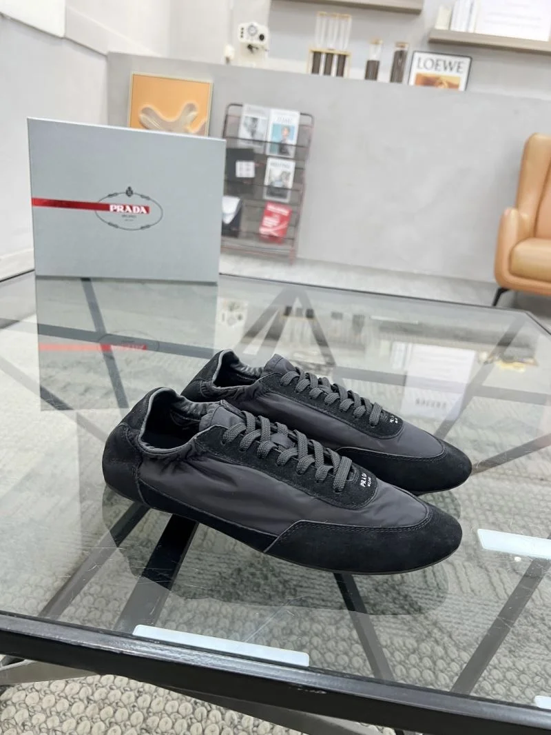 Sporty Prada Low Shoes 33767